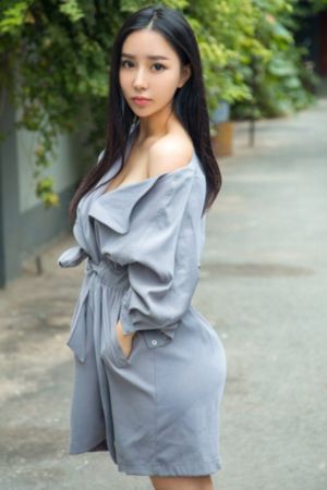 欧美闺蜜头像冬天版_超清HD高清在线观看